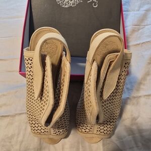 Vince Camuto Women's Beige Cutout Mules